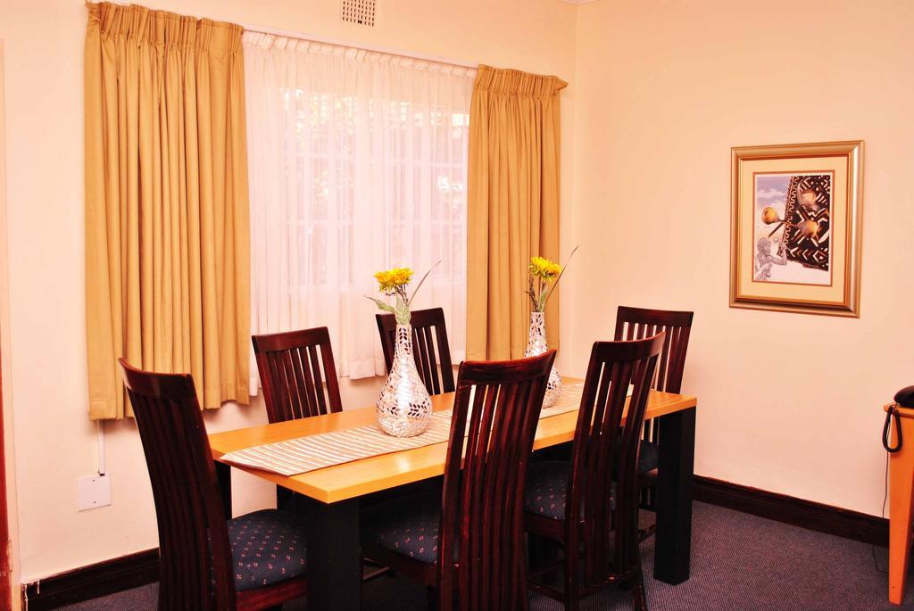 The George Hotel マンジニ 部屋 写真